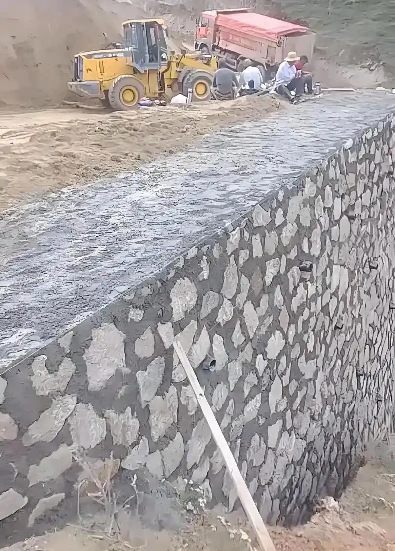 太原迎泽区边坡加固